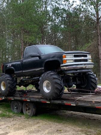 chevy mud truck